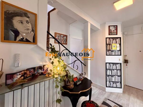 Location                                                      Appartement
                        
                     4 pièces                      86 m2                     à Coulommiers