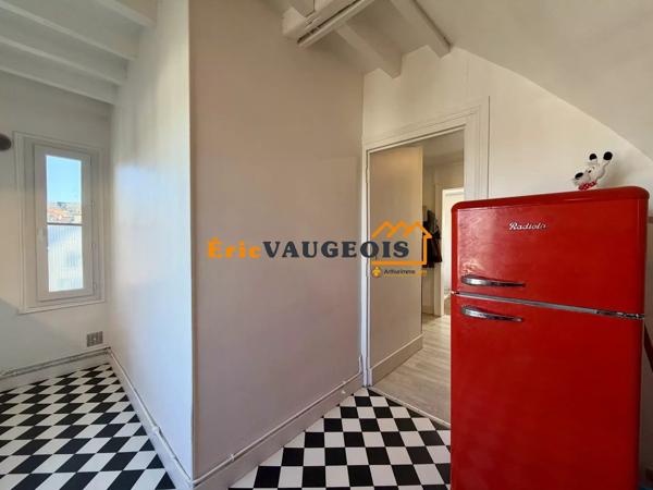 Location                                                      Appartement
                        
                     4 pièces                      86 m2                     à Coulommiers