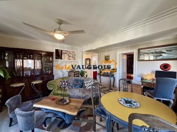 Location                                                      Appartement
                        
                     4 pièces                      86 m2                     à Coulommiers