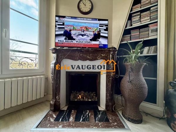 Location                                                      Appartement
                        
                     4 pièces                      86 m2                     à Coulommiers