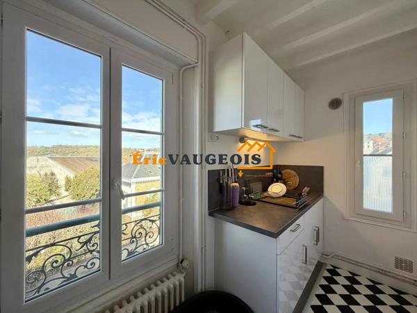 Location                                                      Appartement
                        
                     4 pièces                      86 m2                     à Coulommiers