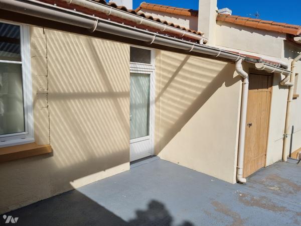 SAINT JULIEN DE CONCELLES, cœur de bourg  maison 3 chambres.