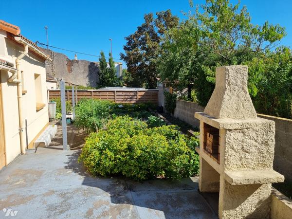 SAINT JULIEN DE CONCELLES, cœur de bourg  maison 3 chambres.