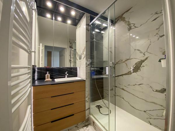 Appartement Pontoise 4 pièce(s) 80.74 m2 Loyer 1 550 €/mois charges comprises **  - Référence  MG11284