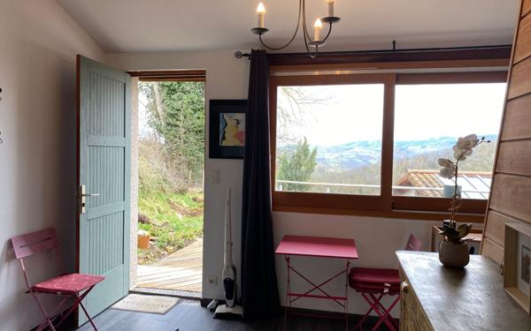 Appartement à louer    1 pièce • 16,72 m2 Bessenay