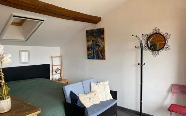 Appartement à louer    1 pièce • 16,72 m2 Bessenay