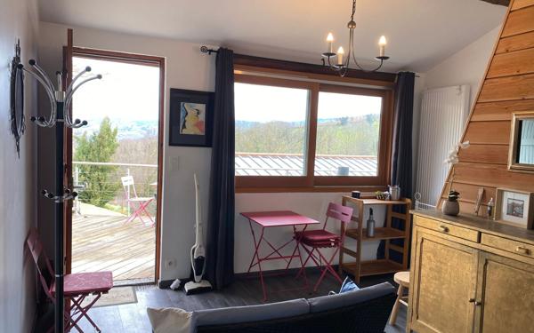 Appartement à louer    1 pièce • 16,72 m2 Bessenay