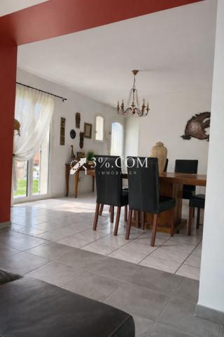 Maison
                                                                                                                                                                                                                                                                                                                        6 pièce(s)                                                                                                                                                                                                          3 chambre(s)                                                                                                                                                                                                          114  m²