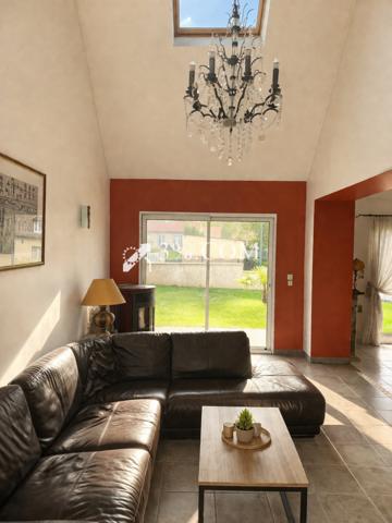 Maison
                                                                                                                                                                                                                                                                                                                        6 pièce(s)                                                                                                                                                                                                          3 chambre(s)                                                                                                                                                                                                          114  m²