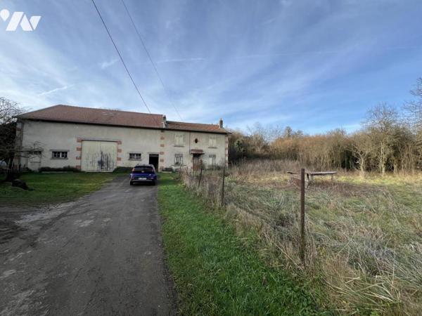 Ancien corps de ferme et terrains