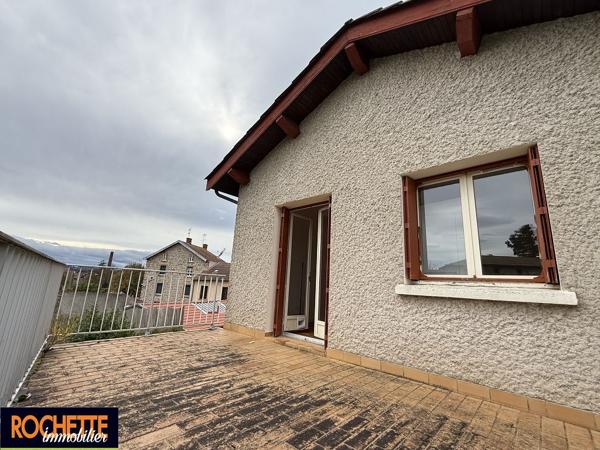 Maison de village - PENDUE