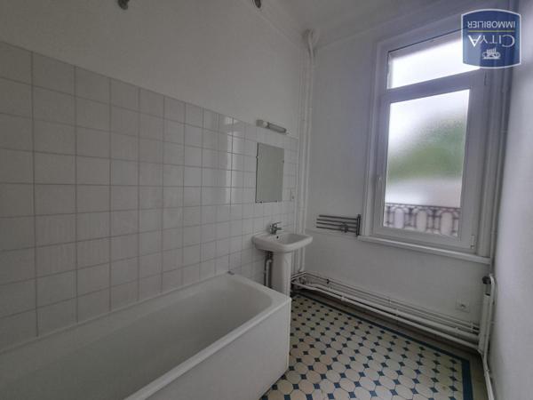 Location appartement 4 pièces de 98.65m²