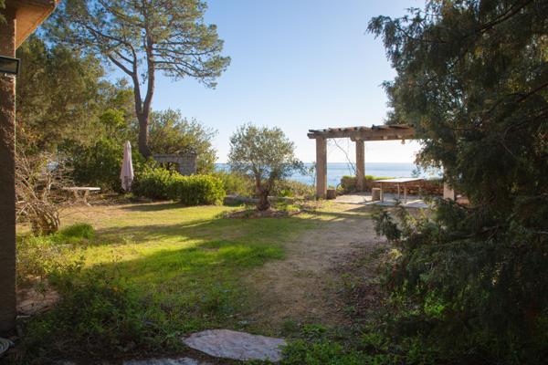 Porto-Vecchio (20137) Propriété pieds dans l'eau vue mer