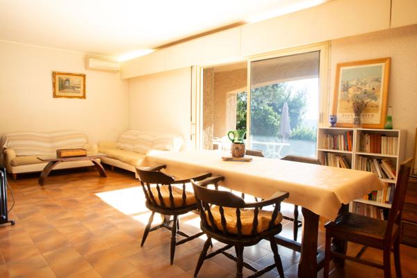 Porto-Vecchio (20137) Propriété pieds dans l'eau vue mer