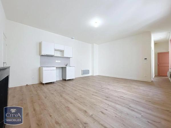 Appartement à louer 2 pièces 51.34m² Nîmes (30000)