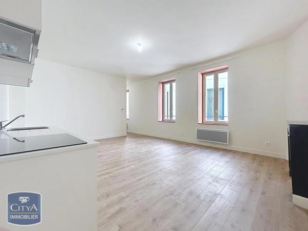 Appartement à louer 2 pièces 51.34m² Nîmes (30000)