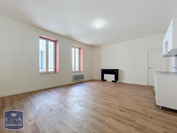 Appartement à louer 2 pièces 51.34m² Nîmes (30000)
