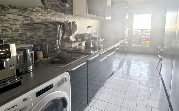 Appartement à vendre    3 pièces • 75,20 m2 Saint-Denis