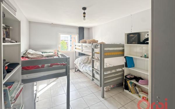 Appartement à vendre    3 pièces • 75,20 m2 Saint-Denis