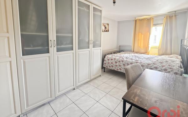 Appartement à vendre    3 pièces • 75,20 m2 Saint-Denis