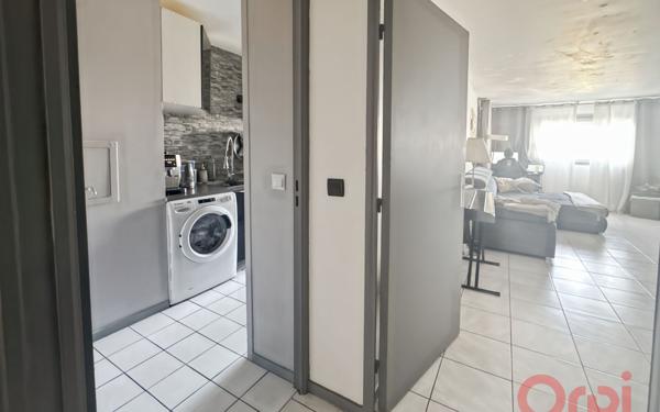 Appartement à vendre    3 pièces • 75,20 m2 Saint-Denis