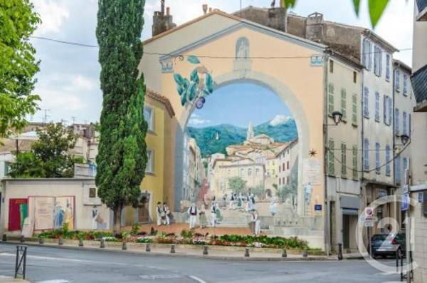 à vendre  65 m2 BRIGNOLES - 83
