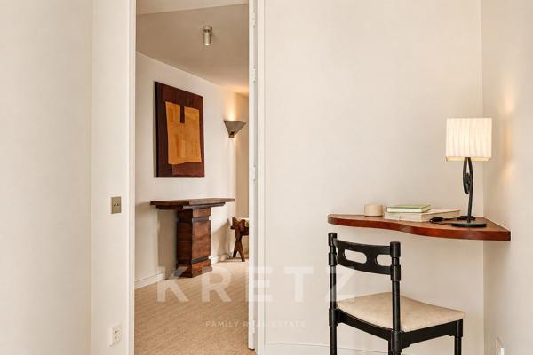 Paris VIIe — Rue de Beaune — Un duplex de caractère signé Sara Skalli