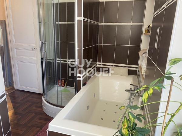 Appartement en centre ville de Soissons 6 pièce(s)