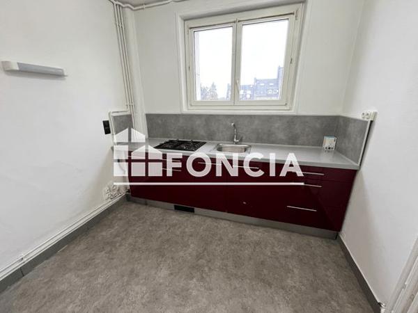 Location Appartement 3 pièces 56 m² - 26 RUE DU 6 JUIN Flers 61100