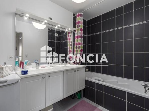 À vendre Appartement 4 pièces 75.48 m² - Notre-dame-de-bondeville 76960