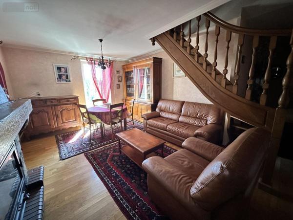 Maison à vendre à Saint-Flour dans le Cantal (15100), ref : 15046-74