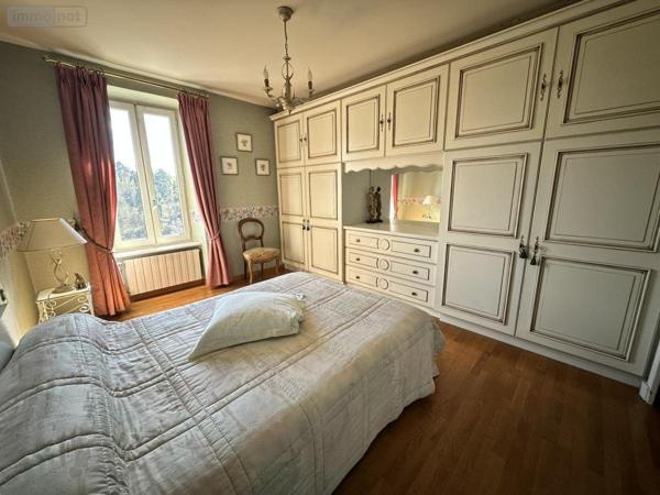 Maison à vendre à Saint-Flour dans le Cantal (15100), ref : 15046-74