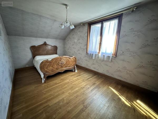 Maison à vendre à Saint-Flour dans le Cantal (15100), ref : 15046-74