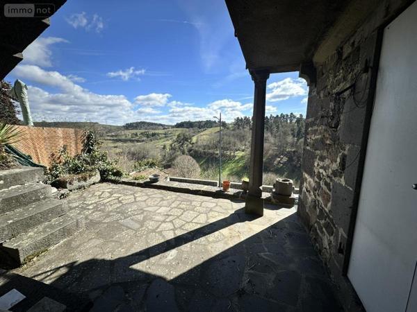 Maison à vendre à Saint-Flour dans le Cantal (15100), ref : 15046-74