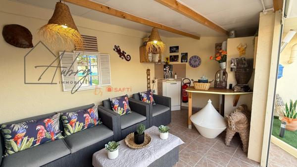 Maison 4 pièces, 3 chambres, avec piscine.