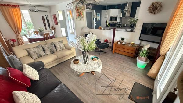 Maison 4 pièces, 3 chambres, avec piscine.