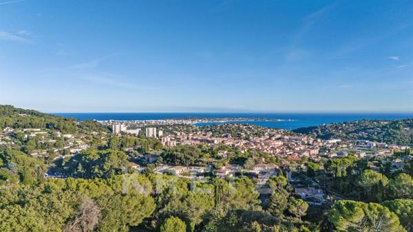 VILLA VUE MER SUR LE CAP D'ANTIBES