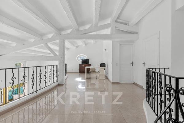 VILLA VUE MER SUR LE CAP D'ANTIBES