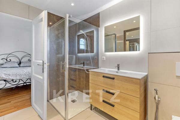 VILLA VUE MER SUR LE CAP D'ANTIBES