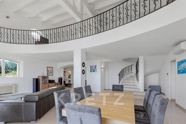 VILLA VUE MER SUR LE CAP D'ANTIBES