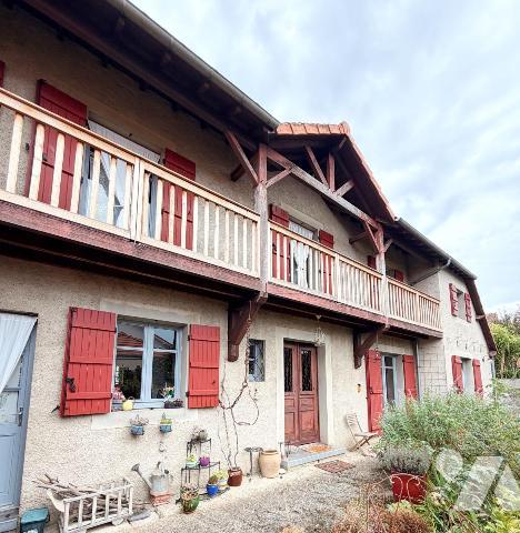 TARBES – MAISON DE VILLE À PROXIMITÉ IMMÉDIATE DU CENTRE