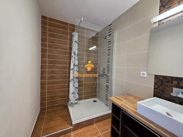 Location                                                      Appartement
                        
                     3 pièces                      100 m2                     à Tarbes