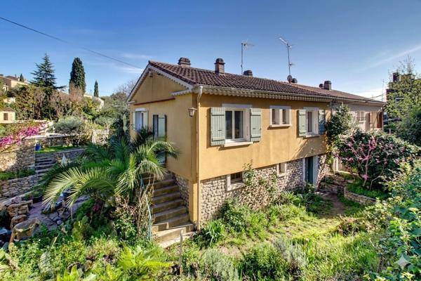 MAISON A VENDRE DRAGUIGNAN - MAISON DE TYPE T4/5 de 93m² sur 950m² de terrain avec GARAGE 41m²