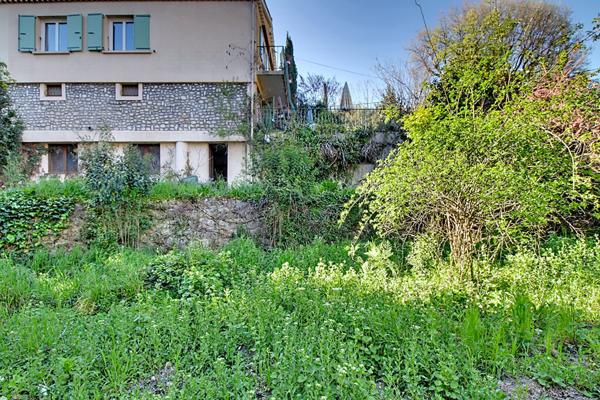 MAISON A VENDRE DRAGUIGNAN - MAISON DE TYPE T4/5 de 93m² sur 950m² de terrain avec GARAGE 41m²