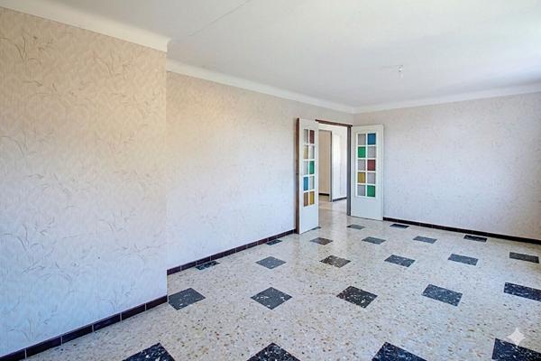 MAISON A VENDRE DRAGUIGNAN - MAISON DE TYPE T4/5 de 93m² sur 950m² de terrain avec GARAGE 41m²