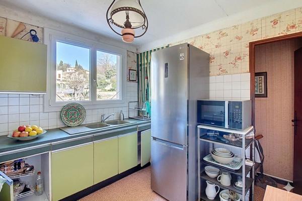 MAISON A VENDRE DRAGUIGNAN - MAISON DE TYPE T4/5 de 93m² sur 950m² de terrain avec GARAGE 41m²