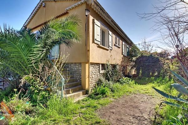 MAISON A VENDRE DRAGUIGNAN - MAISON DE TYPE T4/5 de 93m² sur 950m² de terrain avec GARAGE 41m²