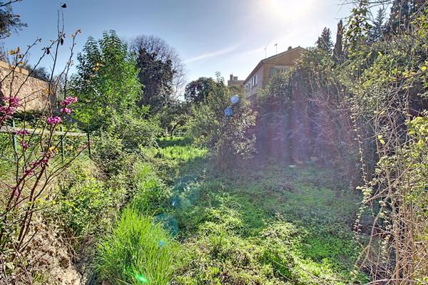 MAISON A VENDRE DRAGUIGNAN - MAISON DE TYPE T4/5 de 93m² sur 950m² de terrain avec GARAGE 41m²