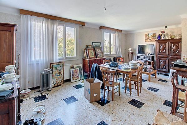 MAISON A VENDRE DRAGUIGNAN - MAISON DE TYPE T4/5 de 93m² sur 950m² de terrain avec GARAGE 41m²