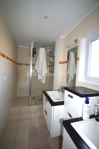  Pavillon 2 chambres + bureau sur terrain de 230m2